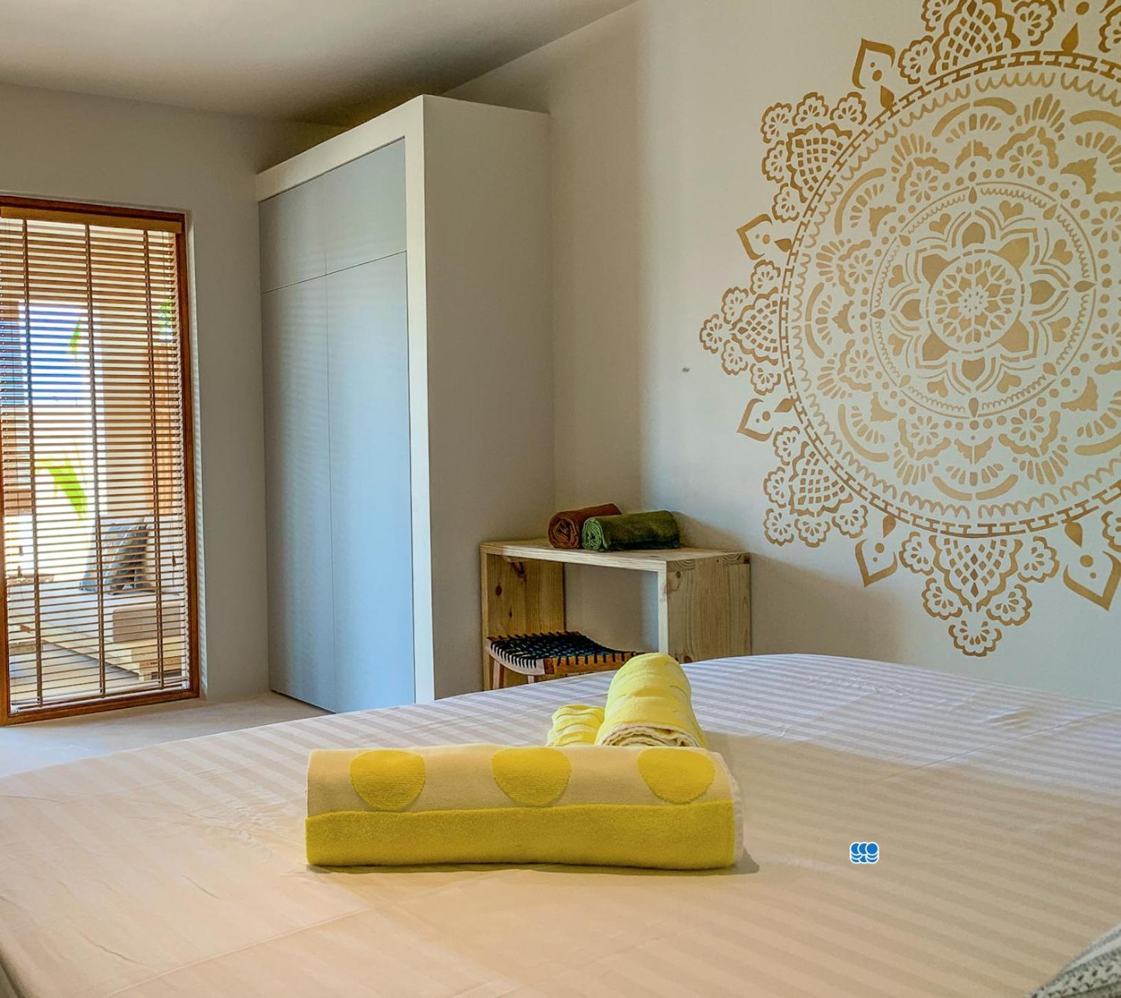 Isla Penthouse & Garden Apartments Bonaire Playa Exterior photo